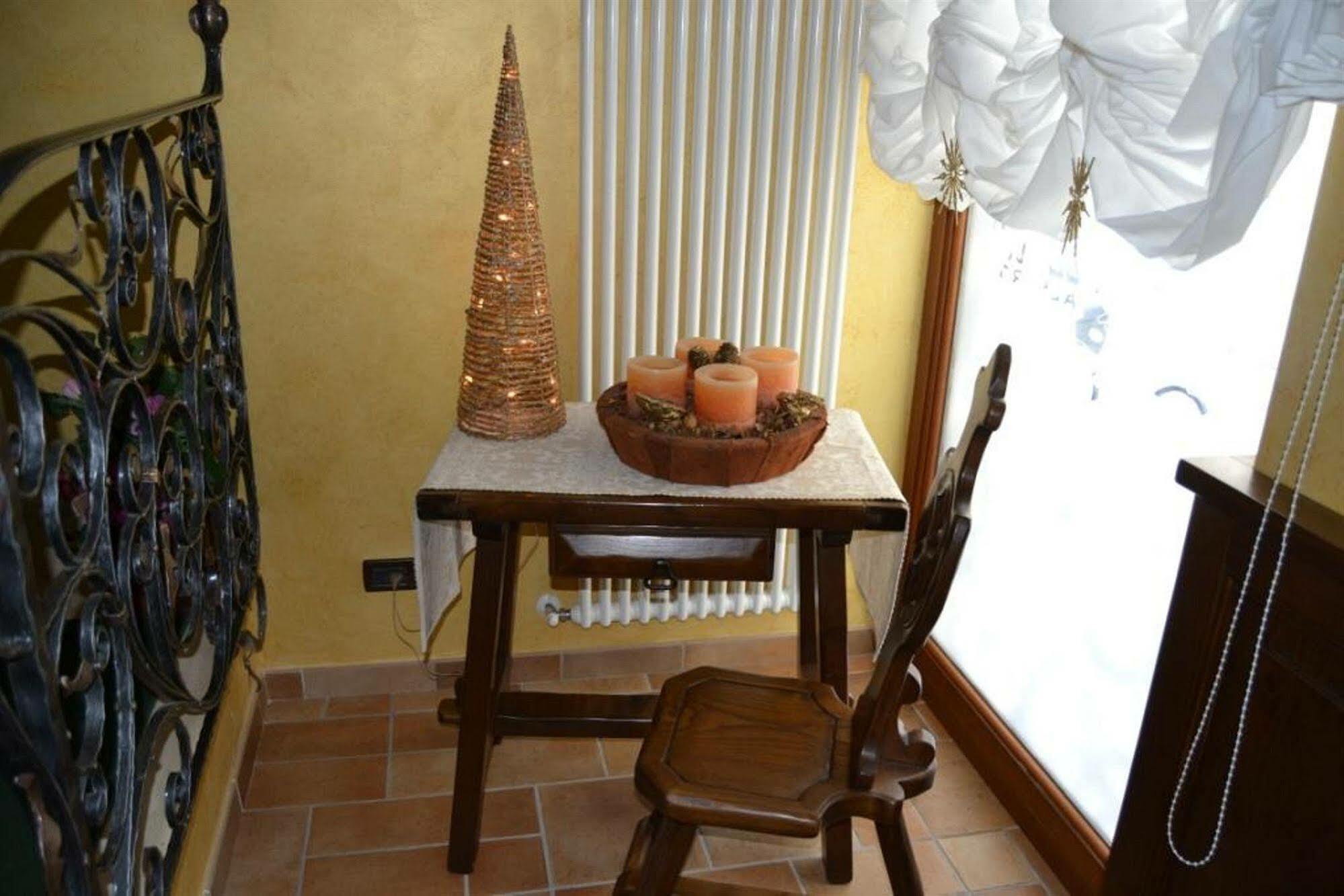 La Piazzetta Rooms & Breakfast ロッカラーゾ エクステリア 写真