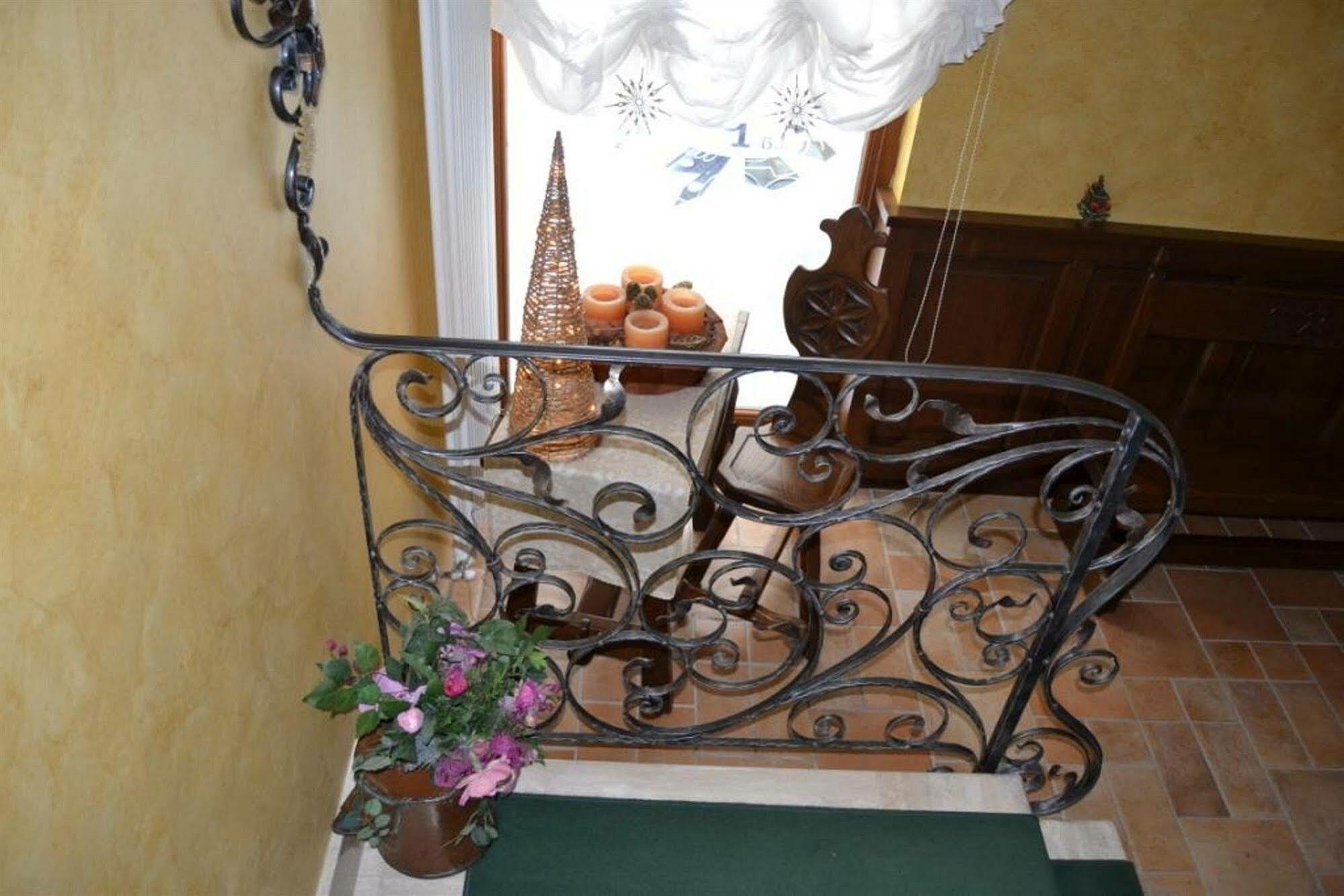 La Piazzetta Rooms & Breakfast ロッカラーゾ エクステリア 写真